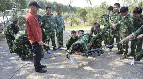 精誠(chéng)合作釋文化 乘風(fēng)破浪展風(fēng)采-“雛鷹計(jì)劃”之野蘆灣拓展培訓(xùn)